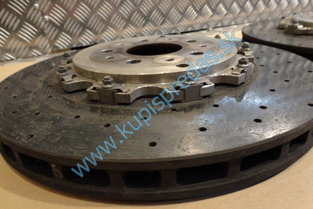 Keramické brzdové kotúče + Brembo strmene FERRARI 599 GTB FIORANO F1